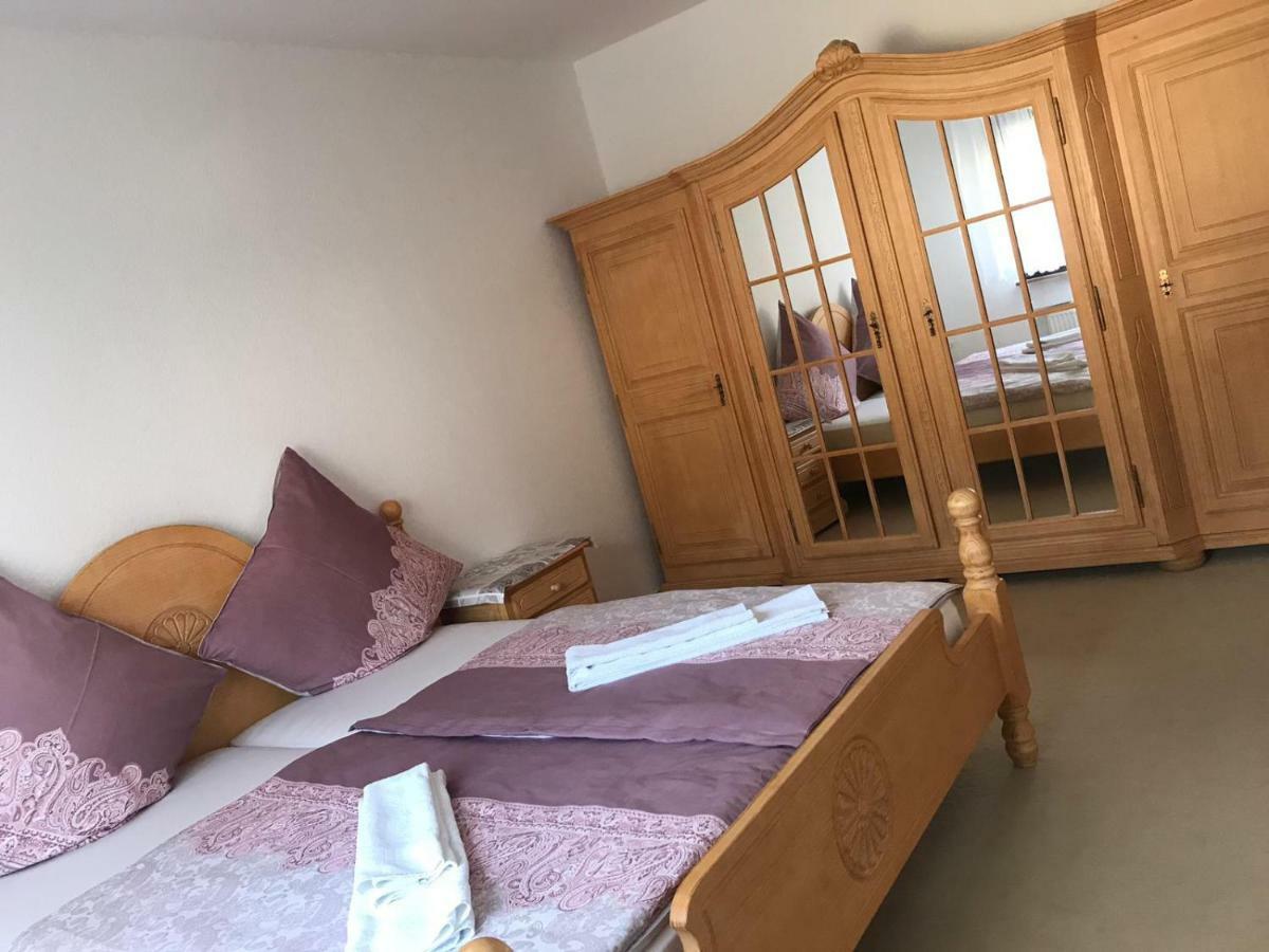 Ferienwohnung Niederfell - An Der Mosel Екстер'єр фото